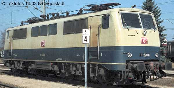 Kein weiteres Foto der Lok 220 vorhanden